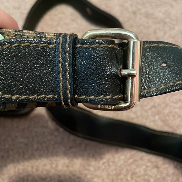 Authentic Vintage Fendi crossbody bag - Picture 10 of 11